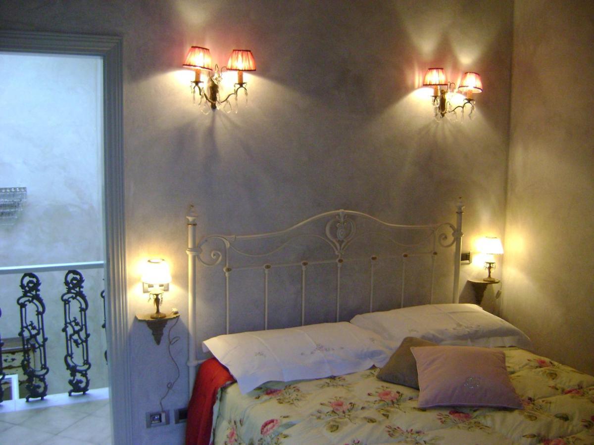 Hotel La Petite Maison Viareggio Zimmer foto